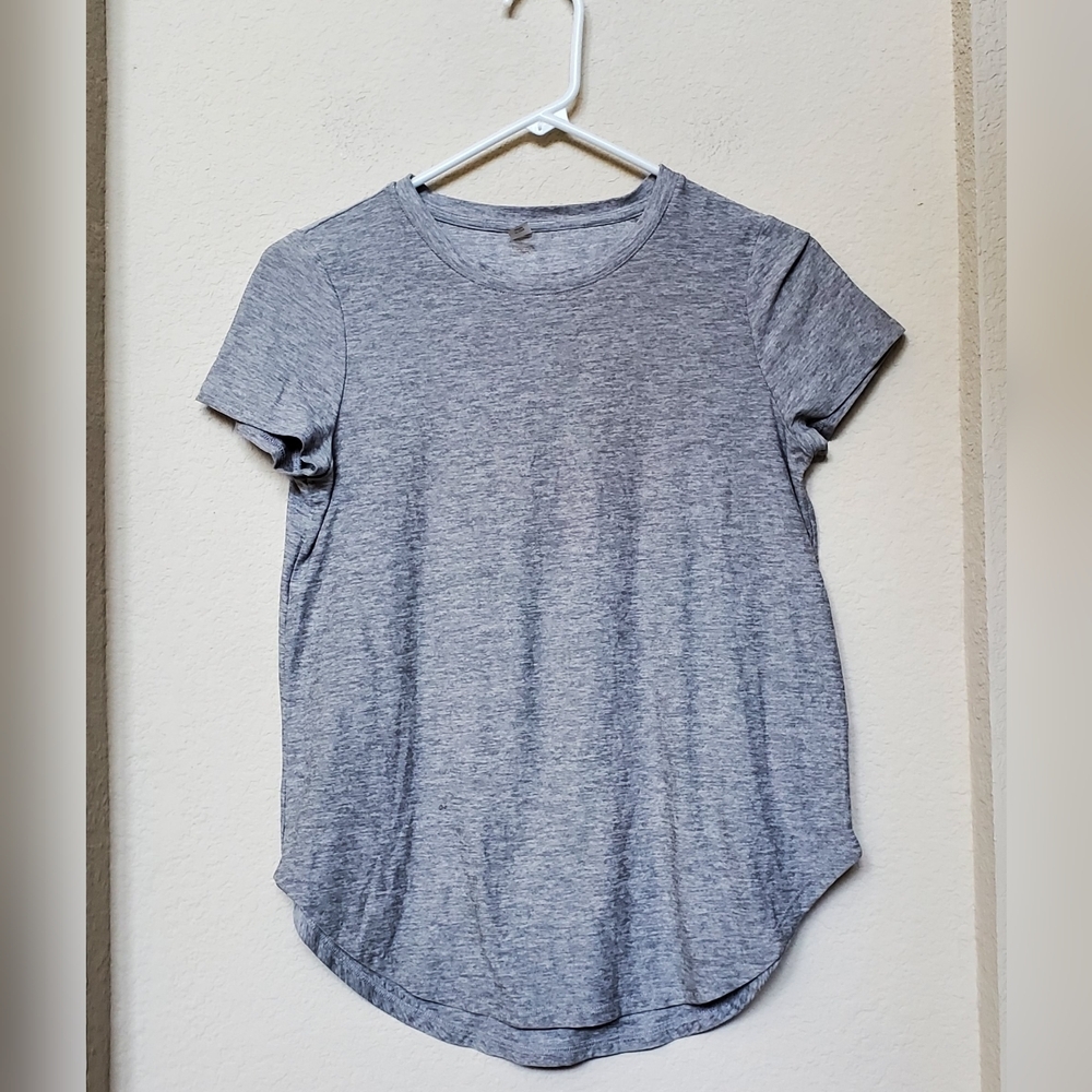Beyond Yoga Heather Gray Short Sleeve Tee. Size XS